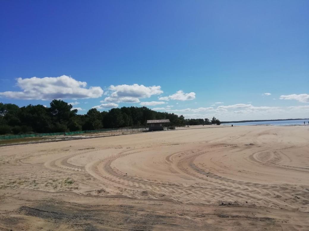 Charmante Maison Neuve Au Lac D'Hourtin Luaran gambar